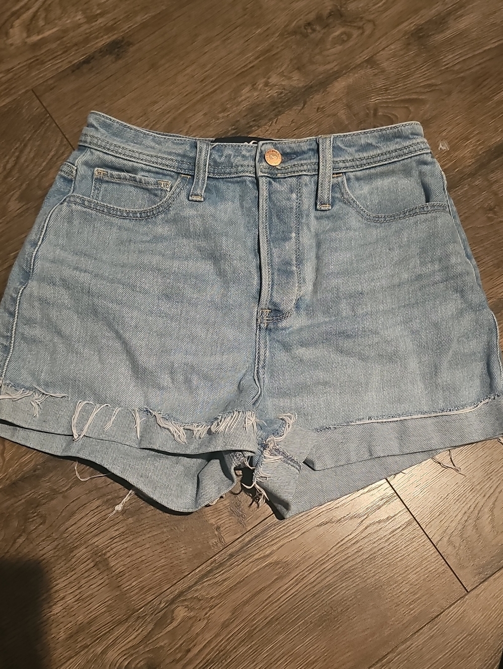 Hollister Shorts High-Rise Mom Frayed Hem Size 3 Waist 26 Stretch